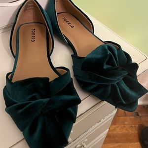 Torrid Green Pointy Toe Flats